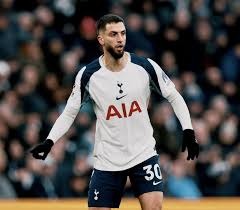 从“水土不服”到中场中坚，斯洛特冒险启用维尔茨收获显著成效